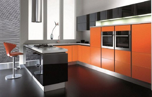 Черный и оранжевый - прекрасные цветы для современной кухни