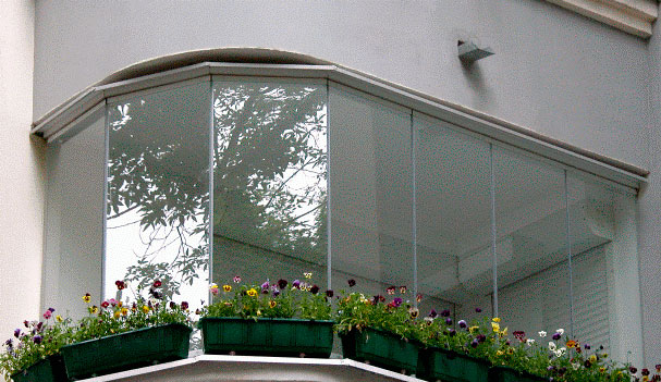 Алюминиевая рама для остекления балкона
