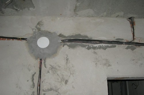 Пример разводки на стене