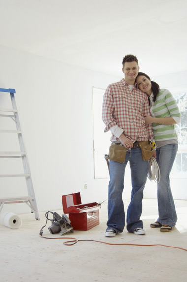Самостоятельно делать ремонт новой квартиры не только экономично, но и весело